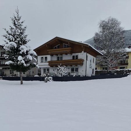Appartement Monika Нойкірхен-ам-Гросфенедігер Екстер'єр фото